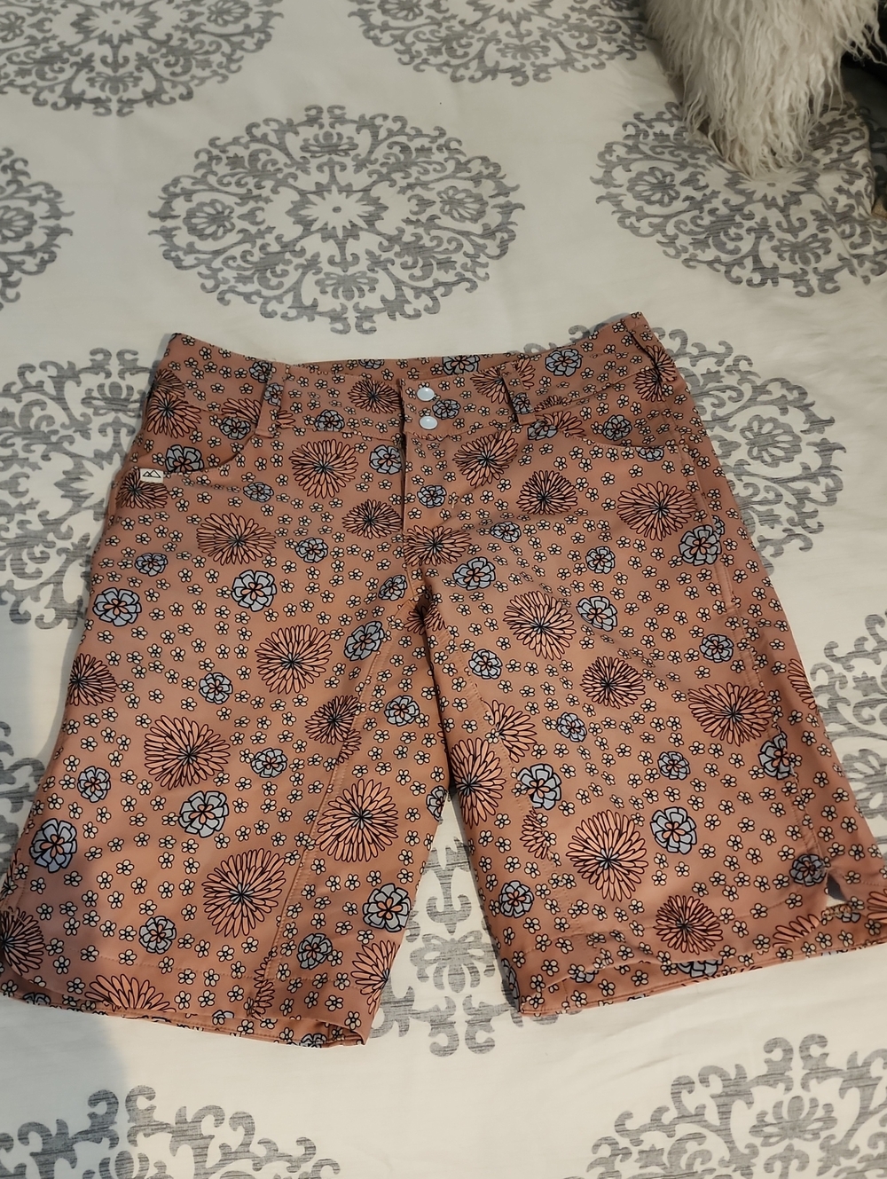 Floral Mid-Rise Women’s Bike Shorts in Dusty Peach